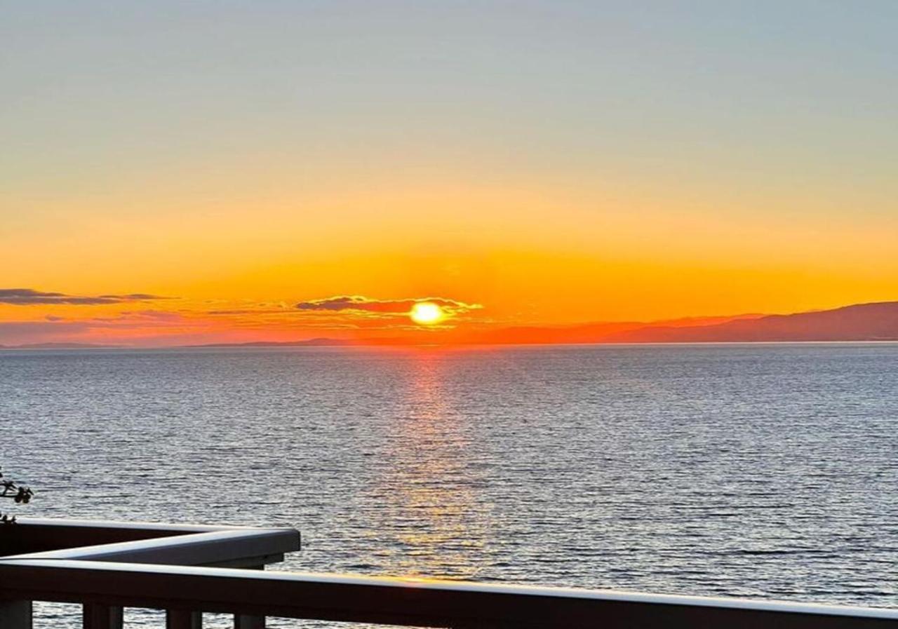 Clauhomes Vista Al Mar サロウ エクステリア 写真